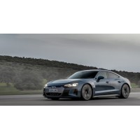 Az Audi, a Porsche és a Tesla a Goodyear-t választja leggyorsabb elektromos modelljeik felszereléséhez