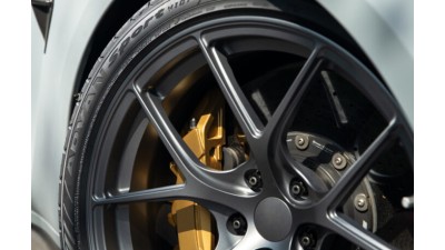 A Yokohama bemutatta az Advan Sport V107-et